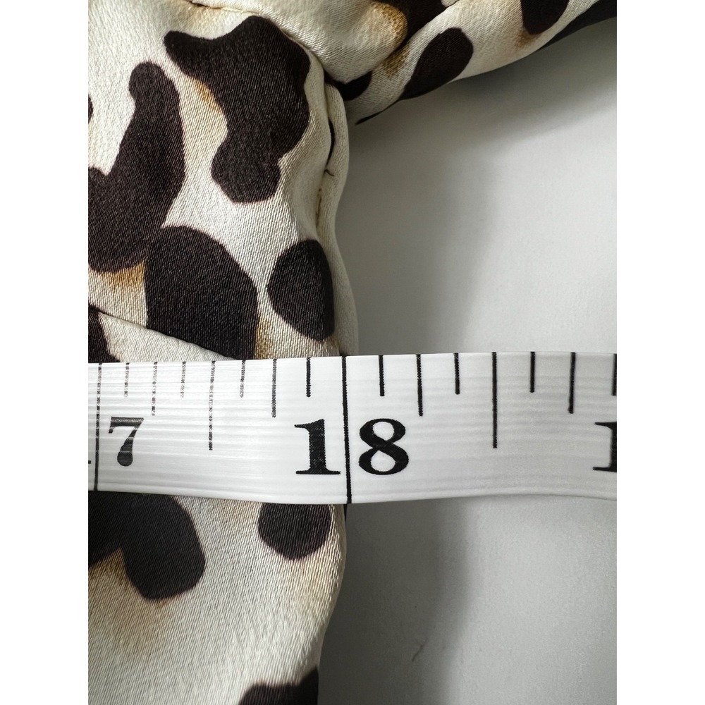 Boston Proper Size 4 Animal Print Blouse Button Front Ruffle - Picture 8 of 9